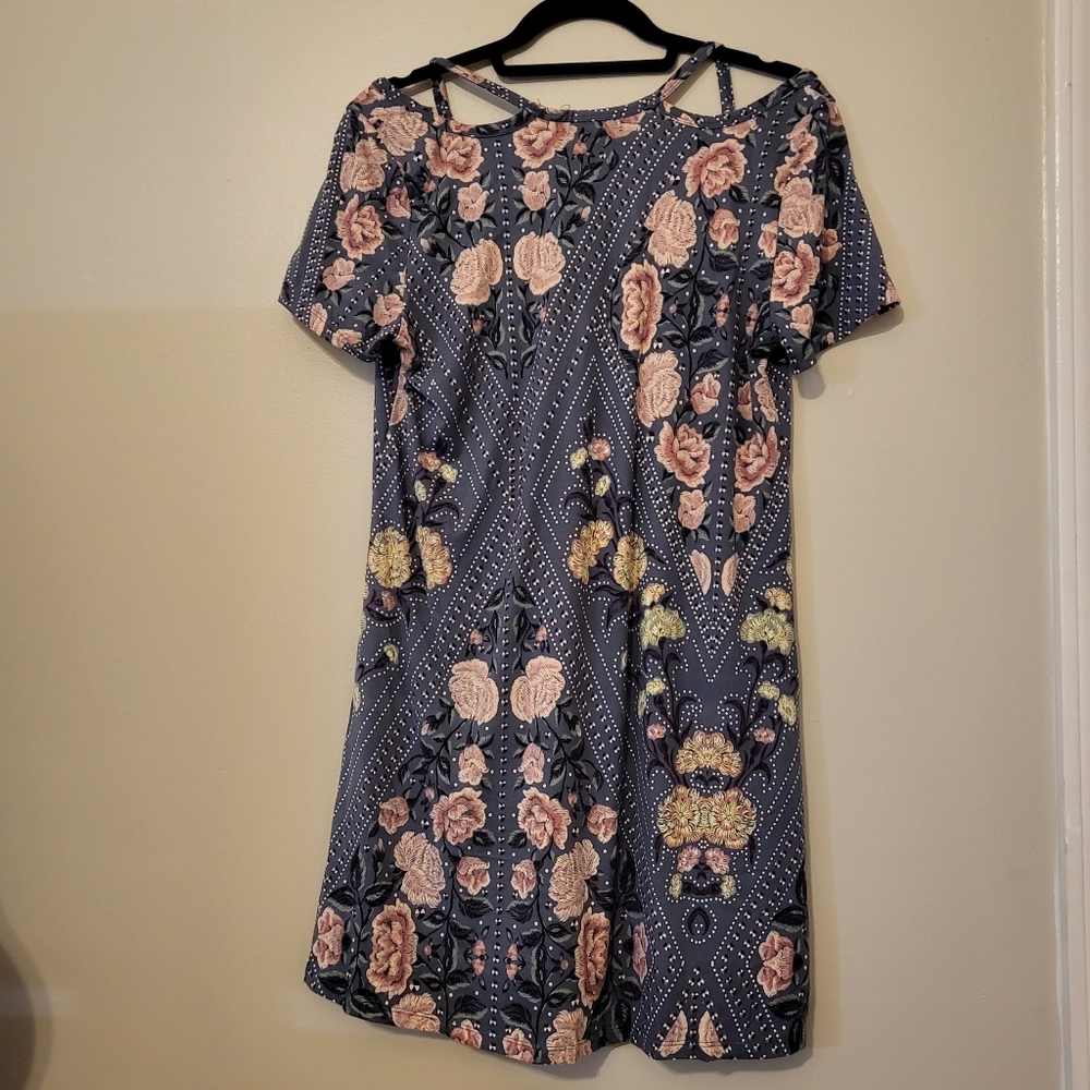 Womens floral dress - Picture 2 of 3